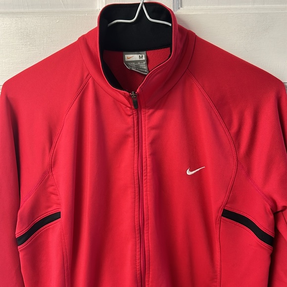 Nike cherry red full zip track jacket women’s size M - Picture 2 of 16